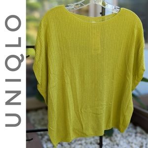Uniqlo yellow lightweight ribbed sweater sz small